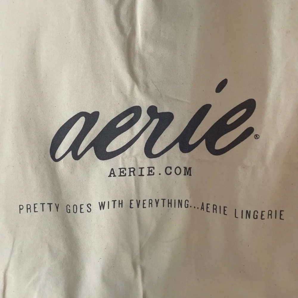 Aerie Women’s Tote Bag Medium Tan Size Shoulder Logo Reusable Travel Coastal